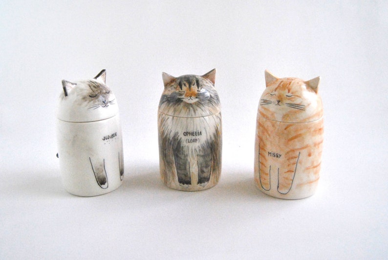 Handmade Ceramic Cat Urns – Pet Memorial Jars, Customizable | A Unique Tribute to Your Beloved Pet