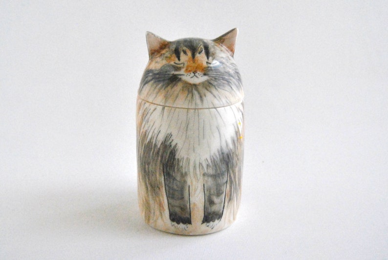 Handmade Ceramic Cat Urns – Pet Memorial Jars, Customizable | A Unique Tribute to Your Beloved Pet