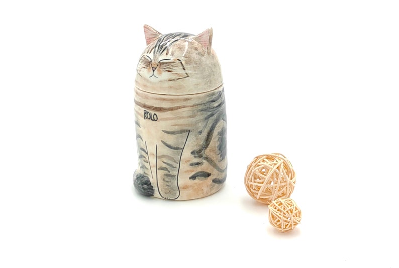 Handmade Ceramic Cat Urns – Pet Memorial Jars, Customizable | A Unique Tribute to Your Beloved Pet