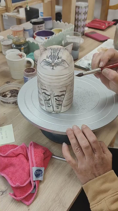 Handmade Ceramic Cat Urns – Pet Memorial Jars, Customizable | A Unique Tribute to Your Beloved Pet